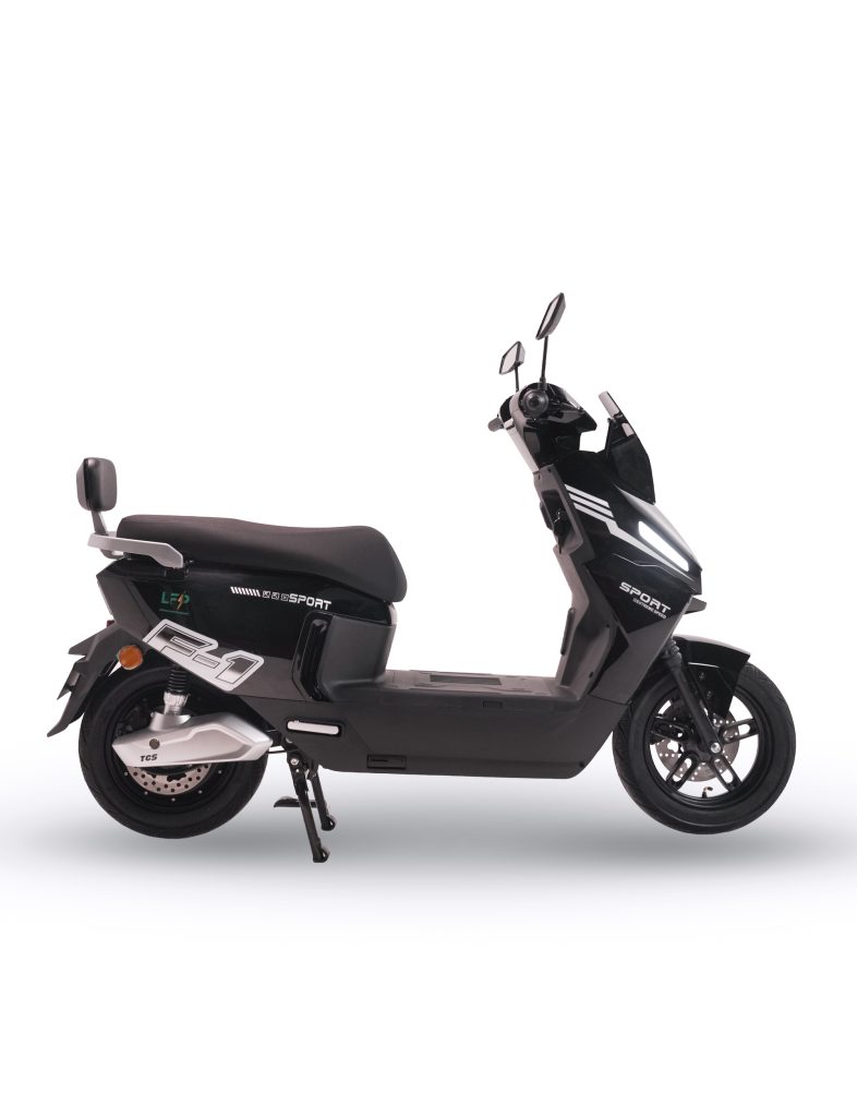 F1-black-side-1